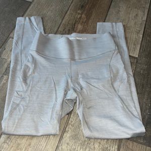 Outdoor Voices TechSweat Legging size XS light grey